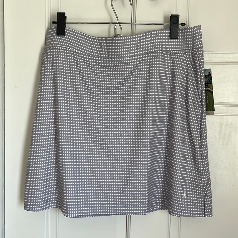 Bermuda Sands Grey and white Skort size L